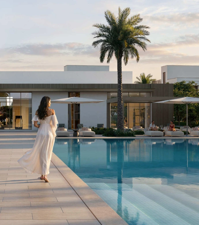 The Heights Country Club &amp; Wellness pool side